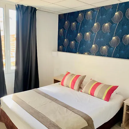 De Flore Otel