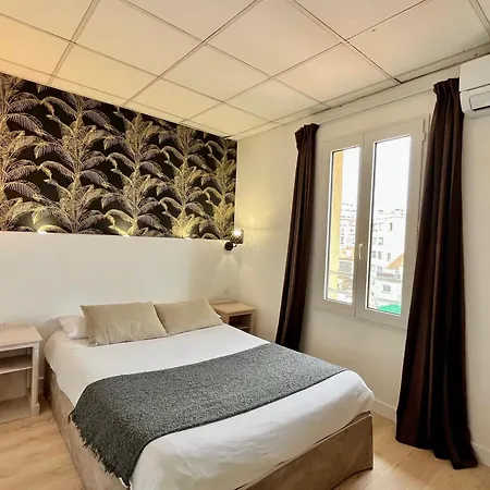 Otel De Flore