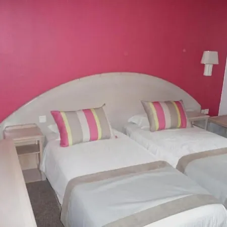 オテル ド フロール 3* Saint-Raphaël