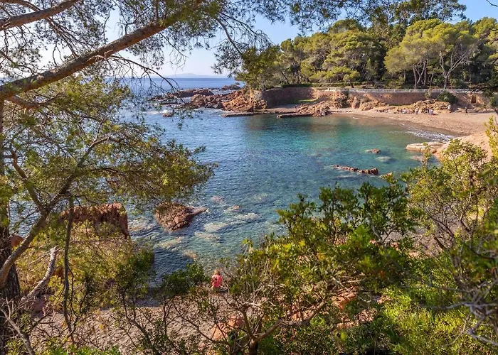 Hotel De Flore Saint-Raphael (Var)