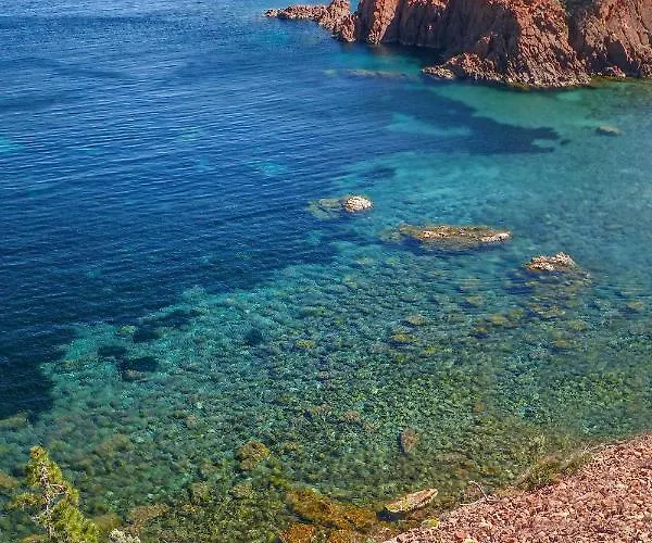 Ξενοδοχείο De Flore 3*