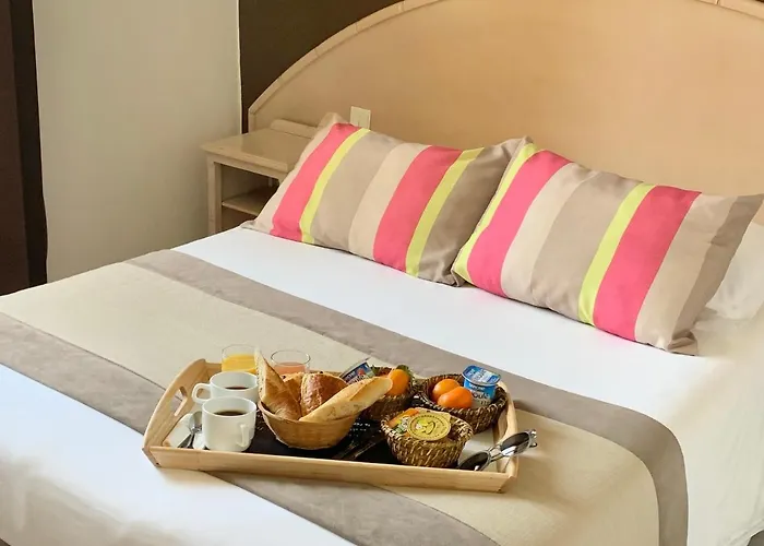 De Flore 3* Saint-Raphael (Var)