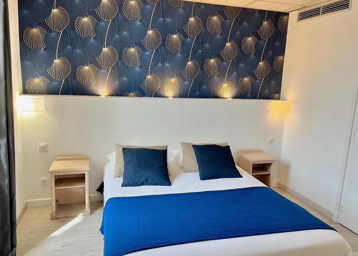 De Flore 3* Saint-Raphael (Var)