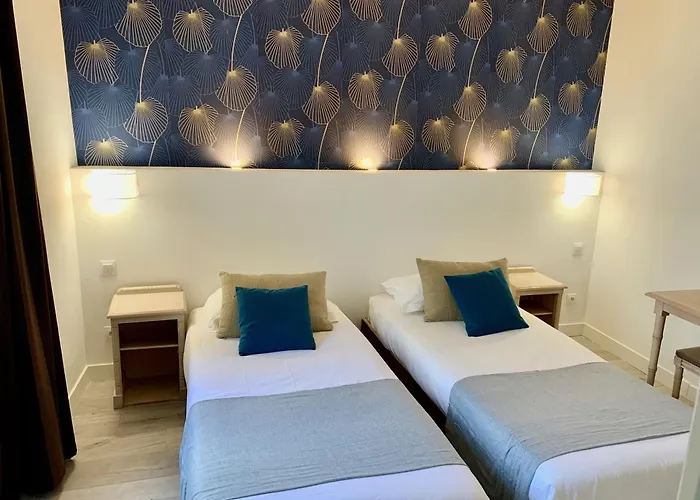 De Flore 3* Saint-Raphael (Var)